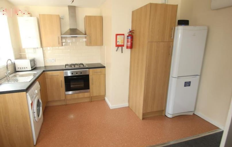 Bristol Road, Selly Park, Birmingham - Image 1